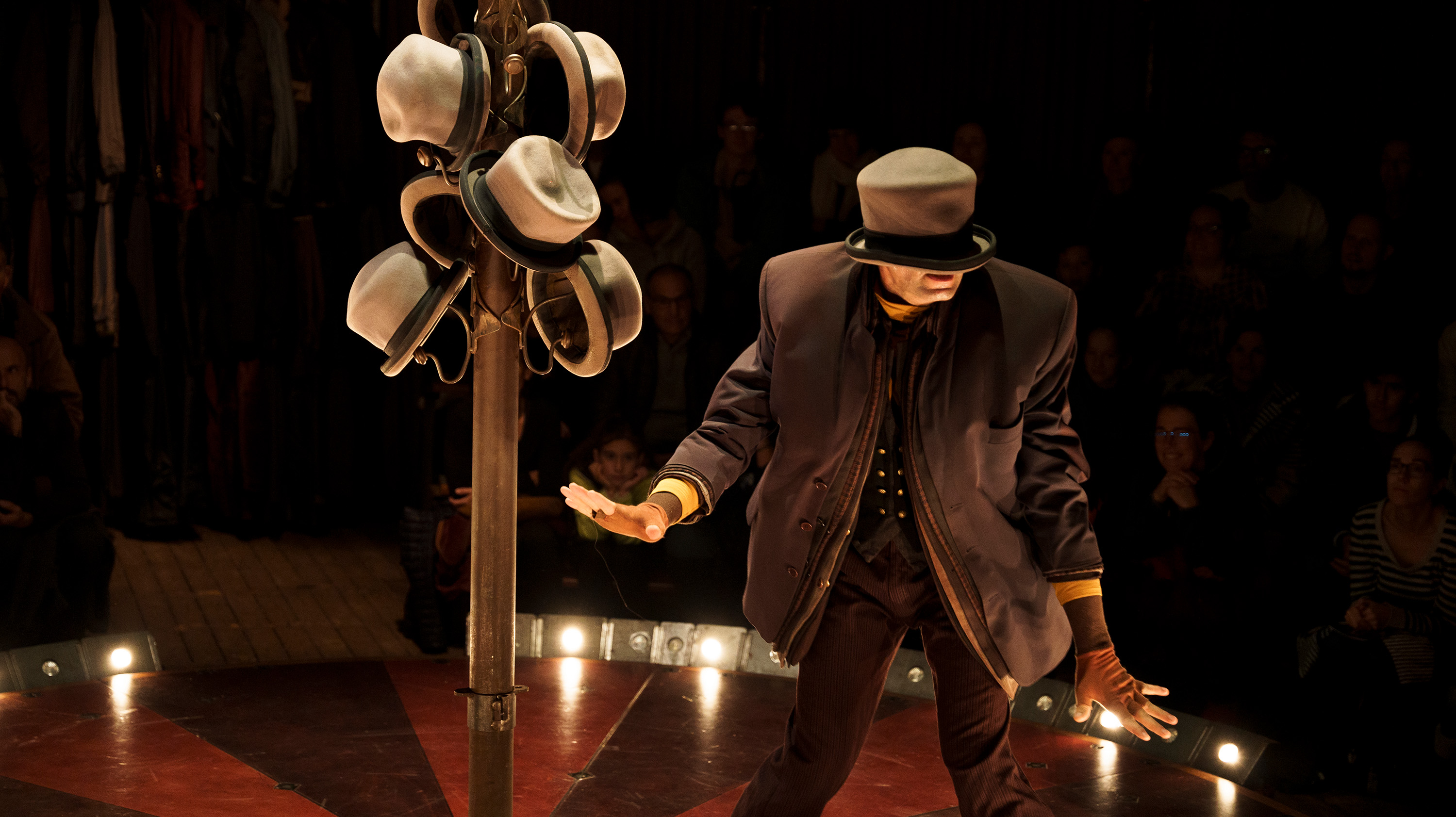 Décrochez-moi ça - Cie Bêtes de foire