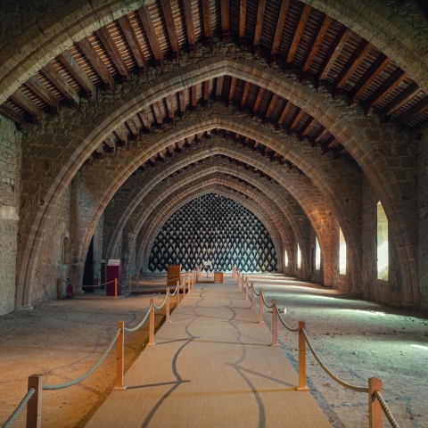 Dortoir abbaye médiévale de Lagrasse © Idriss Bigou-Gilles